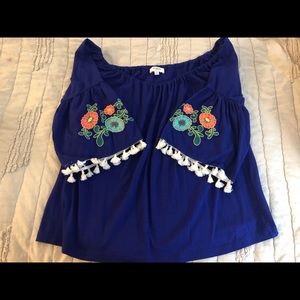 UMGEE Off-Shoulder Embroidered Top